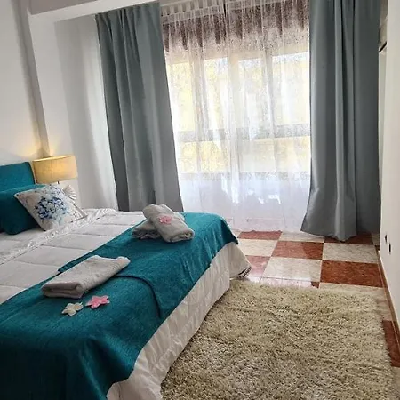 Linea De Playa Centro A Apartment Estepona